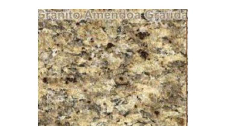PISO EM GRANITO, POLIDO, TIPO AMENDOA/ AMARELO CAPRI/ AMARELO DOURADO CARIOCA OU OUTROS EQUIVALENTES DA REGIAO, FORMATO MENOR OU IGUAL A 3025 CM2, E= *2* CM