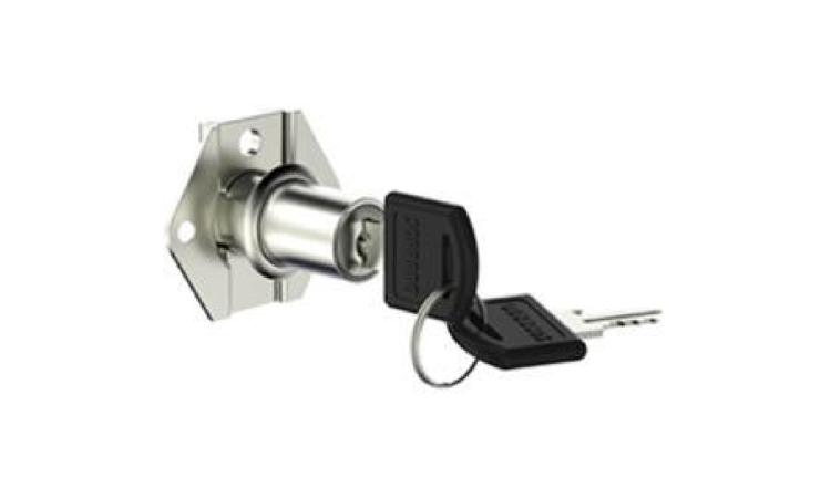 FECHADURA DE EMBUTIR PARA GAVETA E MOVEIS DE MADEIRA, EM ACO INOX COM ACABAMENTO CROMADO, COM ABAS LATERAIS, CILINDRO COM 22 MM DE DIAMETRO, INCLUINDO CHAVE COM PERFIL METALICO E CAPA ESCAMOTEAVEL