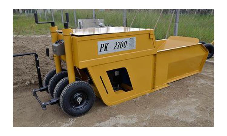 MAQUINA EXTRUSORA DE CONCRETO PARA GUIAS E SARJETAS, COM MOTOR A DIESEL E POTENCIA DE 14 CV