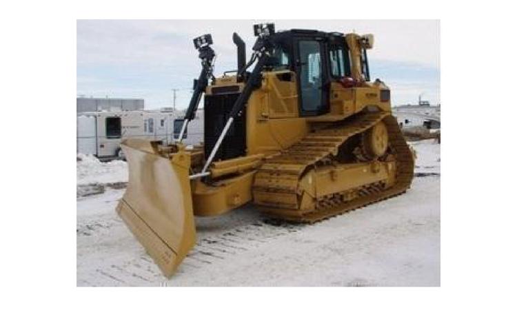 TRATOR DE ESTEIRAS, POTENCIA NO VOLANTE DE 200 HP, PESO OPERACIONAL DE 20,1 T, COM RODA MOTRIZ ELEVADA E LAMINA COM CAPACIDADE DE 3,89 M3