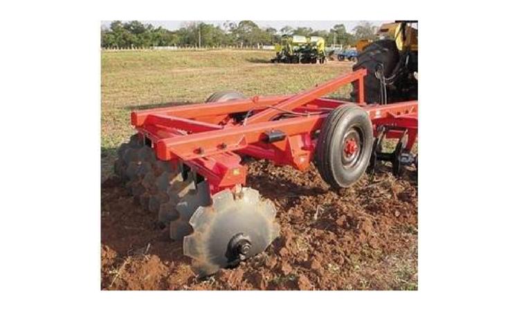 GRADE DE DISCOS COM CONTROLE REMOTO, REBOCAVEL, COM 24 DISCOS 24