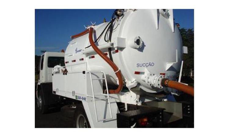 LIMPADORA A SUCCAO, TANQUE 12000 L, BASCULAMENTO HIDRAULICO, BOMBA 12 M3/MIN 95% VACUO (INCLUI MONTAGEM, NAO INCLUI CAMINHAO)