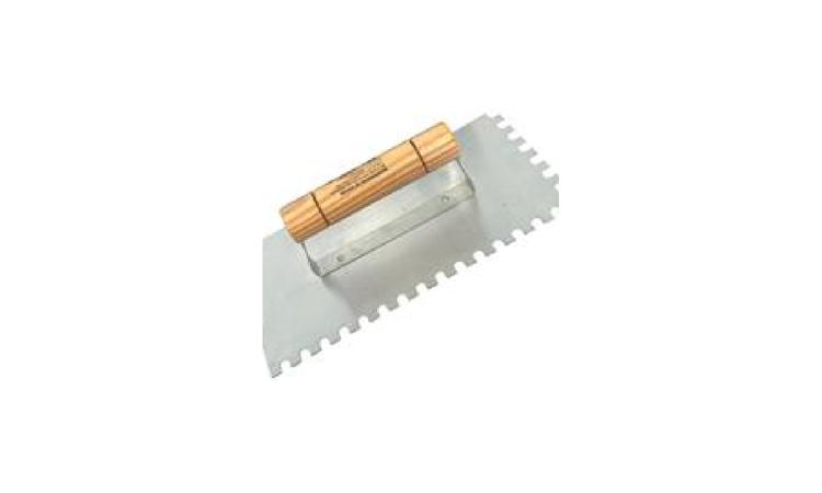 DESEMPENADEIRA DE ACO DENTADA 12 X *25* CM, DENTES 8 X 8 MM, CABO FECHADO DE MADEIRA