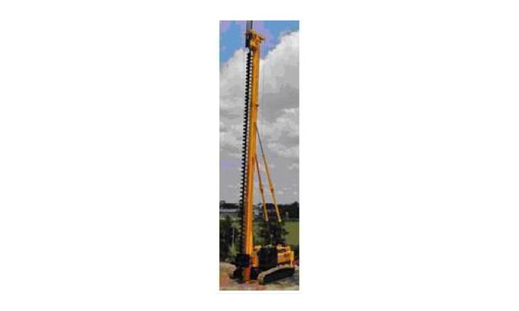 PERFURATRIZ COM TORRE METALICA PARA EXECUCAO DE ESTACA HELICE CONTINUA, PROFUNDIDADE MAXIMA DE 30 M, DIAMETRO MAXIMO DE 800 MM, POTENCIA INSTALADA DE 268 HP, MESA ROTATIVA COM TORQUE MAXIMO DE 170 KNM