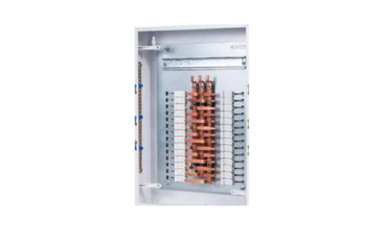 QUADRO DE DISTRIBUICAO COM BARRAMENTO TRIFASICO, DE SOBREPOR, EM CHAPA DE ACO GALVANIZADO, PARA 28 DISJUNTORES DIN, 100 A