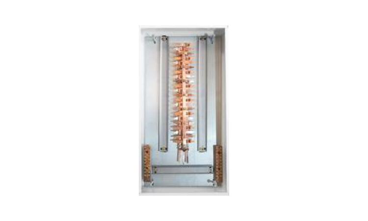 QUADRO DE DISTRIBUICAO COM BARRAMENTO TRIFASICO, DE SOBREPOR, EM CHAPA DE ACO GALVANIZADO, PARA 48 DISJUNTORES DIN, 100 A