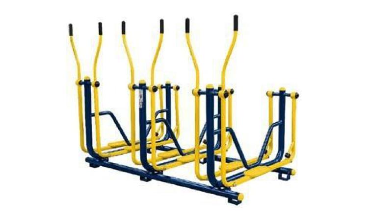 ESQUI TRIPLO, EM TUBO DE ACO CARBONO, PINTURA NO PROCESSO ELETROSTATICO - EQUIPAMENTO DE GINASTICA PARA ACADEMIA AO AR LIVRE / ACADEMIA DA TERCEIRA IDADE - ATI