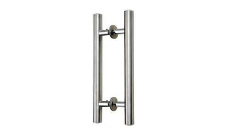 PUXADOR TUBULAR RETO SIMPLES, EM ALUMINIO CROMADO, COM COMPRIMENTO DE APROX 400 MM E DIAMETRO DE 25 MM