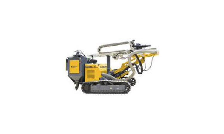PERFURATRIZ HIDRAULICA SOBRE ESTEIRA, TORQUE MAXIMO 98 KNM, PROFUNDIDADE MAXIMA 25 M, DIAMETRO MAXIMO 115 MM, POTENCIA MOTOR 190 HP