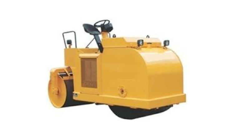 ROLO COMPACTADOR VIBRATORIO TANDEM, ACO LISO, POTENCIA 58 CV, PESO SEM/COM LASTRO 6,5/9,4 T, LARGURA DE TRABALHO 1,20 M