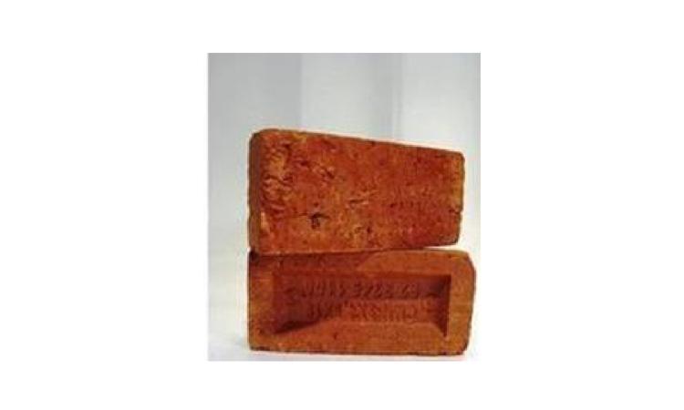 TIJOLO CERAMICO MACICO COMUM DE *5 X 10 X 20* CM (L X A X C)