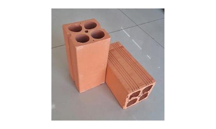 BLOCO CERAMICO / TIJOLO VAZADO PARA ALVENARIA DE VEDACAO, 4 FUROS NA HORIZONTAL DE 9 X 9 X 19 CM (L X A X C)